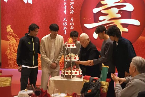 公海贵宾会官网致力于为网民提供全国最好、最快、最大的免费游戏服务介绍图片